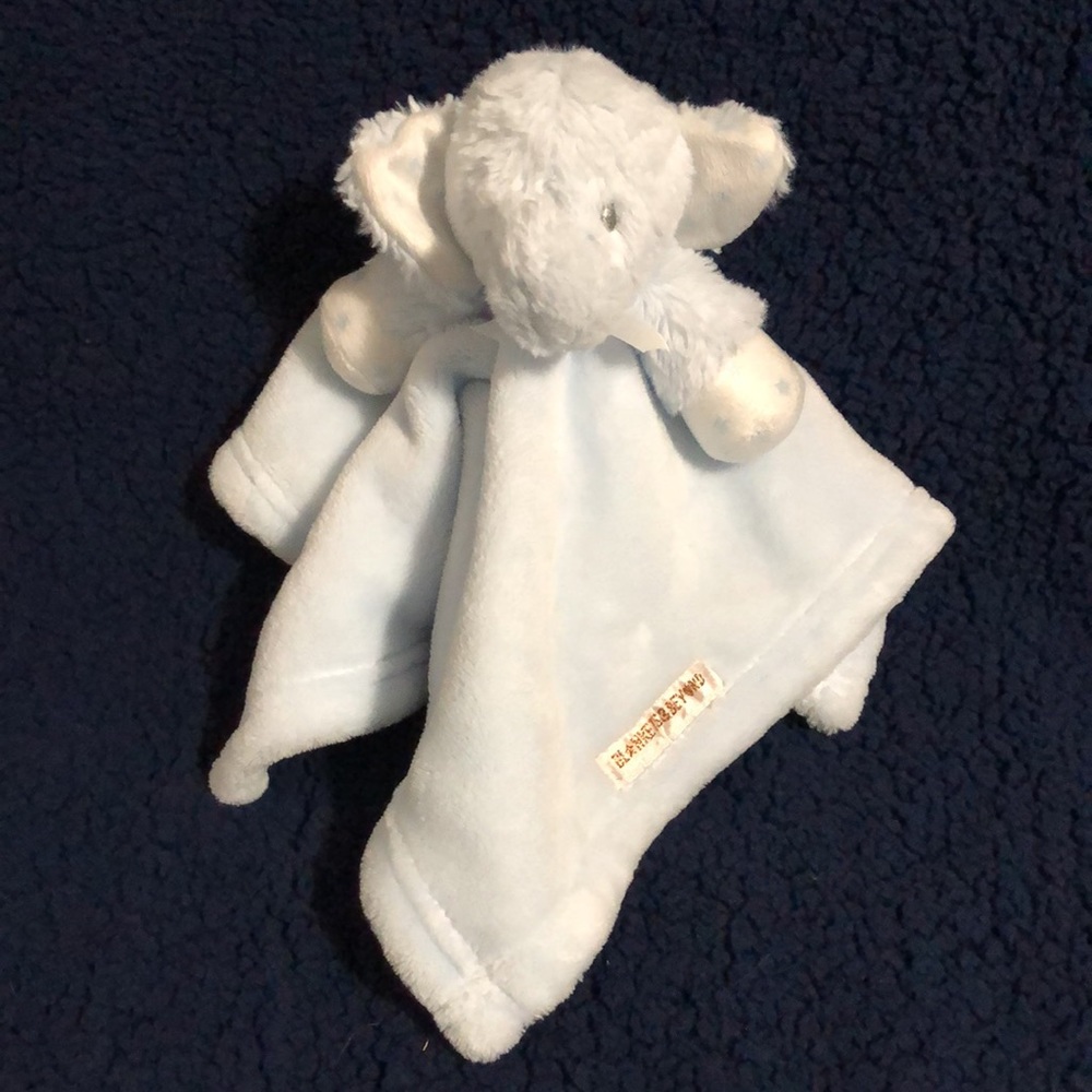 🛍️5/$20🛍️NWOT Elephant Baby Blankie